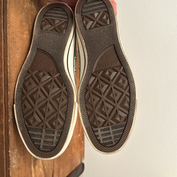 Women’s PINK & GREEN high top Chuck Taylor Converse 9.5 / Men’s 7.5 No box - Picture 4 of 5